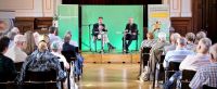 Altbischof Wolfgang Huber und Superintendent Hans-Georg Furian beim Auftakt des 2. Lichtenberger Dialogs im Festsaal des Ev. Krankenhauses Königin Elisabeth Herzberge (KEH) am 21. Mai 2019. Foto: Jürgen Bosenius / kklios.de