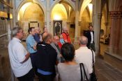 Im Dom zu Meißen mit Dombaumeister i.R. Günter Donath (Mitte): Pfarrkonventsrüste 2018 des Ev. Kirchenkreises Lichtenberg-Oberspree in der Evangelischen Akademie Meißen. Foto: Jürgen Bosenius / kklios.de