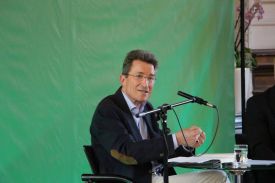 Altbischof Wolfgang Huber beim Auftakt des 2. Lichtenberger Dialogs im Festsaal des Ev. Krankenhauses Königin Elisabeth Herzberge (KEH) am 21. Mai 2019. Foto: Jürgen Bosenius / kklios.de