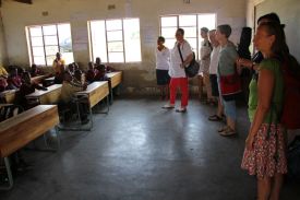 Besuch unseres Partnerkirchenkreises in Swasiland: Schulbesuch in Mankayane. Foto: Jürgen Bosenius / kklios.de