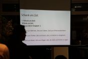 Gern genutzter Service: Textprojektion während der Lieder. Foto: kklios