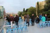 Entspannung auf der Spree – Dankeschönabend 2020 für Synodale und hauptamtlich Mitarbeitende des Kirchenkreises Lichtenberg-Oberspree. Foto: Jürgen Bosenius / kklios.de