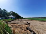 Hier tut sich was! Die neue Kita auf dem Butenfeld in Fredersdorf-Vogelsdorf nimmt Gestalt an – Richtfest am 27. September 2024. Foto: Alexander Bellmann