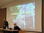 Vor Beginn der Kreissynode: Das Präsidium findet zusammen. Foto: kklios