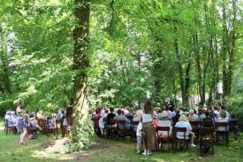 Gottesdienst in wunderbarer Kulisse. Foto: kklios