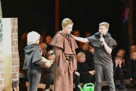 Kirchenkreisfest am Reformationstag 2017 im FEZ-Berlin: Mönsch Martin! Das Kindermusical auf der Astrid-Lindgren-Bühne im FEZ-Berlin. Foto: Uwe Baumann / kklios