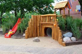 Eröffnung des neuen Spielplatzes des Evangelischen Dorfkindergartens in Berlin-Marzahn. Foto: kklios