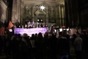 Mahnwache vor dem Berliner Dom. Foto: Jürgen Bosenius
