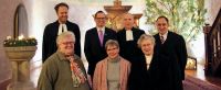 Gastgeber und Gäste: Pfarrer Ulrich Kastner, Bezirksbürgermeister Oliver Igel, Superintendent Hans-Georg Furian, Konsistorialpräsident Dr. Jörg Antoine, Fr. Heinemann, Kath. Partnergemeinde, Helga Lange, Marl, Prof. Ursula Steinike. Foto: Jürgen Bosenius
