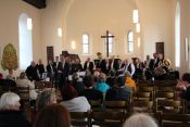Begeistert Publikum in der Biesdorfer Gnadenkirche – der Vormittags-Posaunenchor des Ev. Kirchenkreises Berlin Süd-Ost unter Leitung von Martin Schubert und Jürgen Hahn. Foto: Jürgen Bosenius
