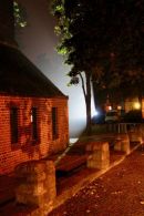 Berlin-Biesdorf, Gnadenkirche. Morgens um fünf: Hier geht ein "Licht an!" Foto: Jürgen Bosenius