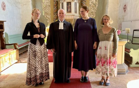 (V.l.n.r.:) Frau Seidel, Superintendent Furian, Frau Küchler und Frau Ratmann. Foto: Ev. Kirchengemeinde Schöneiche
