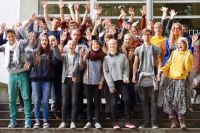Geschafft!!! 23 Jugendliche aus dem Kirchenkreis Lichtenberg-Oberspree haben die Teamer*innen-Schulung 2016 erfolgreich absolviert. Foto: kklios