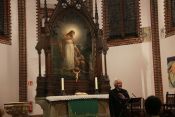 „Ein Abend, der nachklingen wird“: Hermann Beil las „Alte Meister“ von Thomas Bernhard in der Erlöserkirche. Foto: Martin Minges