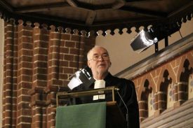 „Die unsichtbare Rückseite ergibt einen Sinn“: Bachs „wechselvolle“ Kantate „Weinen, Klagen, Sorgen, Zagen“ (BWV 12) beim Kantatengottesdienst am 16. Oktober 2022 in der Erlöserkirche. Foto: Jürgen Bosenius