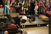 Kindermusical „Der barmherzige Samariter“ begeistert in der Karlshorster „Kirche zur frohen Botschaft“ am 19. Juni 2022. Foto: Jürgen Bosenius / Kirchenkreis Berlin Süd-Ost