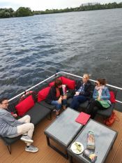 Wie ein Tag am Meer … nur auf dem See – Betriebsausflug des Ev. Kirchenkreises Berlin Süd-Ost 2023. Fotos: Bosenius/Eichmüller/Lohse