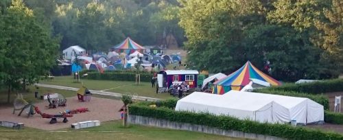 Blick auf das Landesjugendcamp 2016 auf dem Gelände des Familiengarten in Eberswalde. Foto: Sebastian Sievers