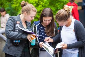 Feiern, Tanzen, Staunen - 10 Jahre Evangelische Schule Köpenick Gymnasium. Foto: ESK