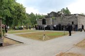 Gedenkveranstaltung anlässlich des 100. Todestags Walther Rathenaus am 25. Juni 2022 am Familiengrab auf dem Waldfriedhof Oberschöneweide. Foto: Jürgen Bosenius