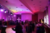 Mehr als 100 Jugendliche beim 1. Konfiball des Kreisjugendkonvents im Haus des Kirchenkreises