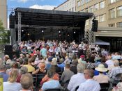 Mehr als 1.500 Menschen besuchen den Kreiskirchentag auf dem Campus für Demokratie in Berlin-Lichtenberg. Foto: ekbso.de