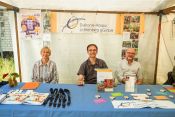 „Weil hier etwas mit Zukunft passiert!“ – Diakonie-Sommerfest im Pfarrgarten der Ev. Kirchengemeinde Lichtenberg. Fotos: SozDia Stiftung Berlin