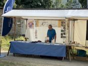 „Weil hier etwas mit Zukunft passiert!“ – Diakonie-Sommerfest im Pfarrgarten der Ev. Kirchengemeinde Lichtenberg. Foto: Jürgen Bosenius