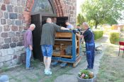 Eine Orgel reist durch den Kirchenkreis Berlin Süd-Ost – von Lichtenberg nach Münchehofe. Foto: Jürgen Bosenius / Kirchenkreis Berlin Süd-Ost