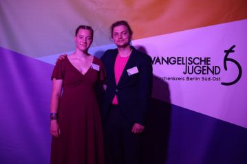 Mehr als 100 Jugendliche beim 1. Konfiball des Kreisjugendkonvents im Haus des Kirchenkreises
