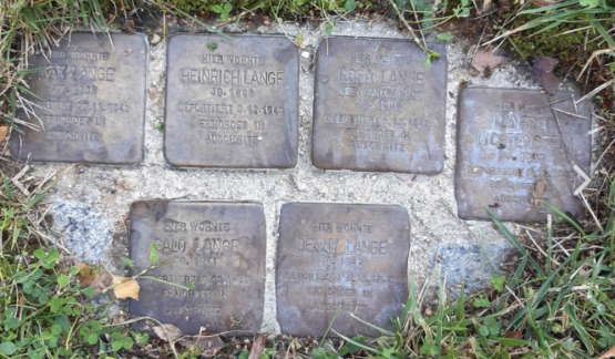 Ausstellung zu den Stolpersteinen in Marzahn-Hellersdorf noch bis zum 24. November 2024 im Gemeindezentrum Hellersdorf, Glauchauer Straße 7, 12627 Berlin. Foto: Ev. Kirchengemeinde Berlin-Hellersdorf