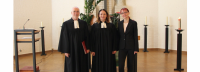 Nach dem Verabschiedungsgottesdienst am 23. Oktober 2022 im Gemeindezentrum Berlin-Marzahn/Nord (v.l.n.r.): Superintendent Hans-Georg Furian, Pfarrerin Swetlana Bossauer, GKR-Vorsitzende Anita Peukert. Foto: Jürgen Bosenius