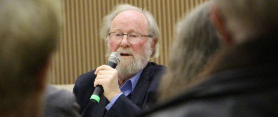„Natürlich, Demokratie ist anstrengend!“ – Wolfgang Thierse zu Gast beim „4. Lichtenberger Dialog“ des Ev. Kirchenkreises Berlin Süd-Ost. Foto: Jürgen Bosenius / Ev. Kirchenkreis Berlin Süd-Ost