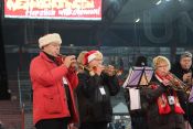 Union Berlin: "Eiserne Bläser" des Ev. Kirchenkreises Berlin Süd-Ost spielen beim Weihnachtssingen 2022 im Stadion An der Alten Försterei. Foto: Jürgen Bosenius