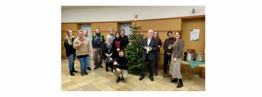 Eine gesegnete Adventszeit wünschen Ihnen die hauptamtlich Mitarbeitenden des Ev. Kirchenkreises Berlin Süd-Ost im Kirchlichen Verwaltungsamt und in der Superintendentur. Foto: ekbso.de