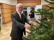Eine gesegnete Adventszeit wünschen Ihnen die hauptamtlich Mitarbeitenden des Ev. Kirchenkreises Berlin Süd-Ost im Kirchlichen Verwaltungsamt und in der Superintendentur. Foto: ekbso.de